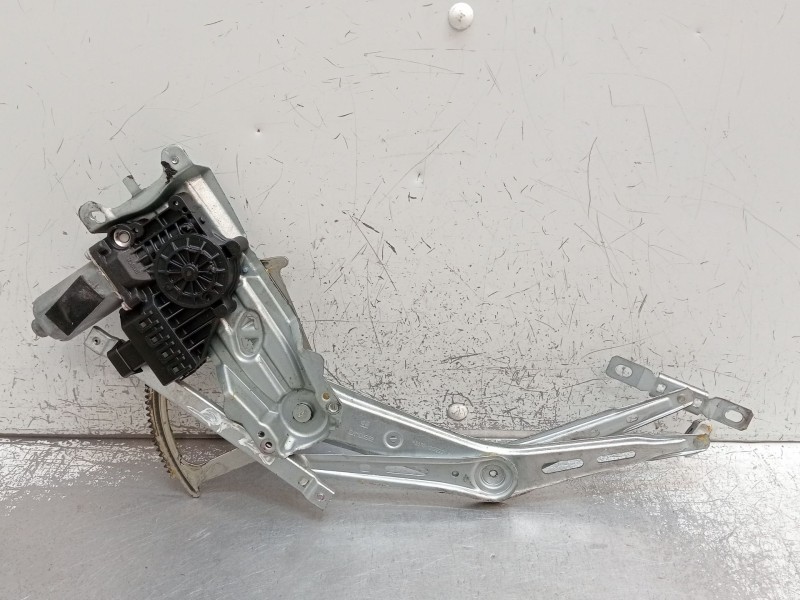 Recambio de elevalunas delantero derecho para opel zafira / zafira family b (a05) 1.9 cdti (m75) referencia OEM IAM A33701313222