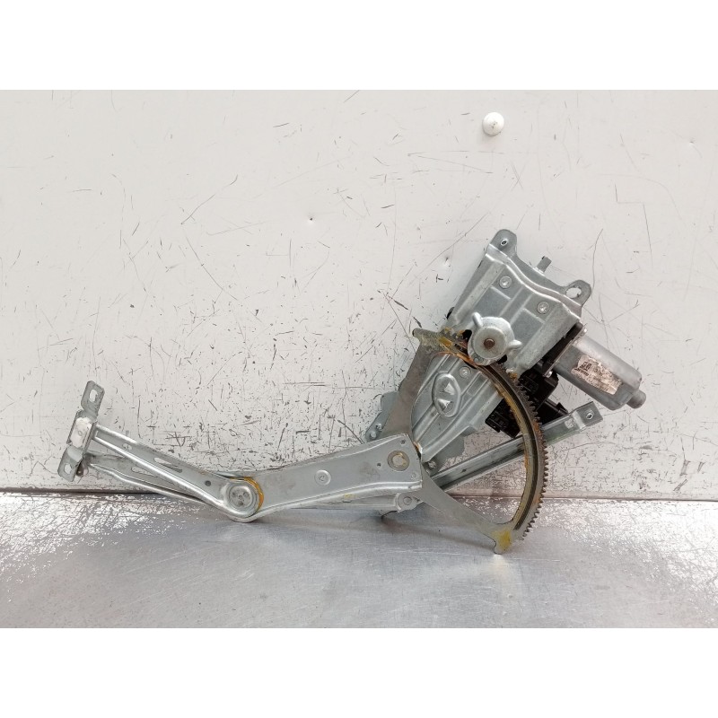 Recambio de elevalunas delantero derecho para opel zafira / zafira family b (a05) 1.9 cdti (m75) referencia OEM IAM A33701313222