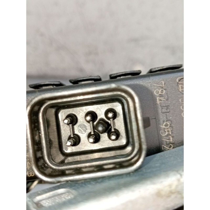 Recambio de elevalunas delantero derecho para opel zafira / zafira family b (a05) 1.9 cdti (m75) referencia OEM IAM A33701313222