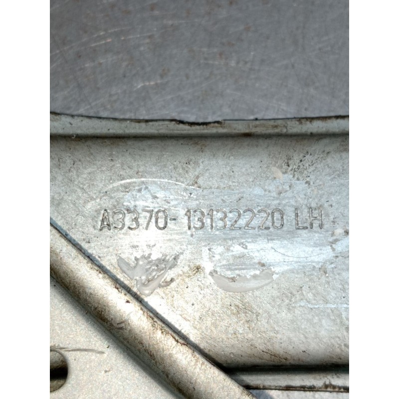 Recambio de elevalunas delantero izquierdo para opel zafira / zafira family b (a05) 1.9 cdti (m75) referencia OEM IAM A337013132