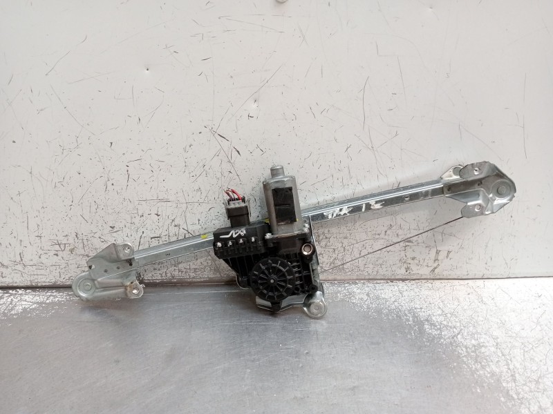 Recambio de elevalunas trasero izquierdo para opel zafira / zafira family b (a05) 1.9 cdti (m75) referencia OEM IAM 13132231LH 5