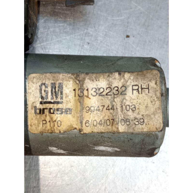 Recambio de elevalunas trasero derecho para opel zafira / zafira family b (a05) 1.9 cdti (m75) referencia OEM IAM 13132232 5P 