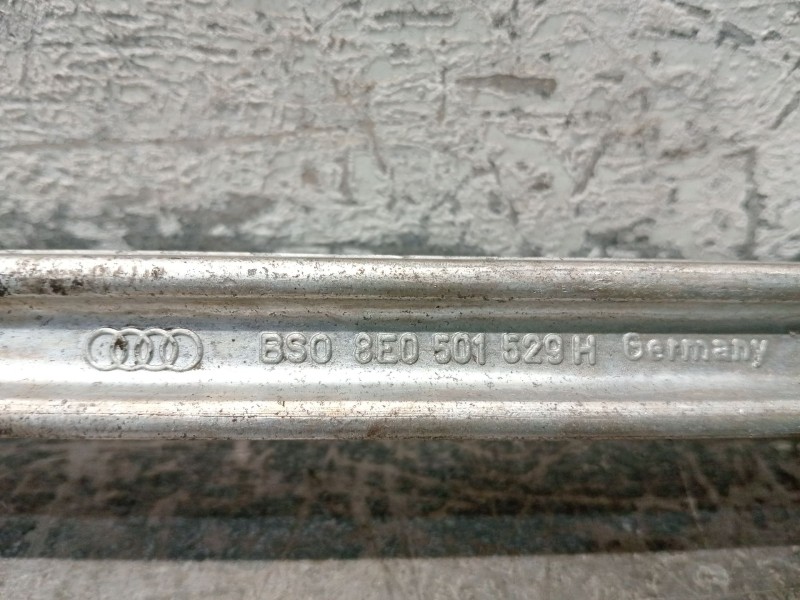 Recambio de brazo suspension inferior trasero izquierdo para audi a4 b6 (8e2) 2.0 referencia OEM IAM 8E0501529H  