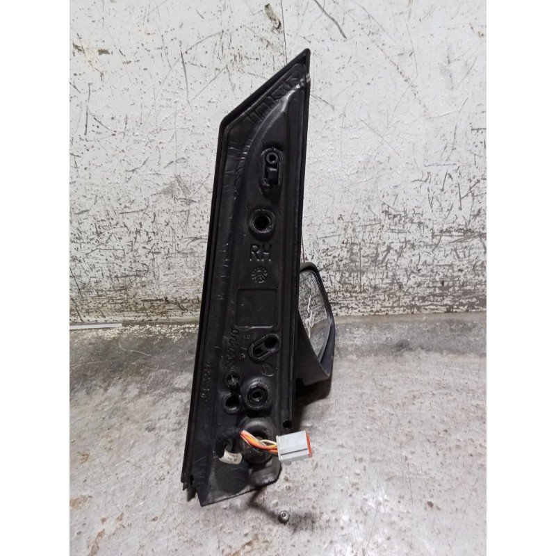 Recambio de retrovisor derecho para ford c-max (dm2) 1.8 tdci referencia OEM IAM ELECTRICO 1 CLAVIJA CON 8 CABLES INTERMITENTE