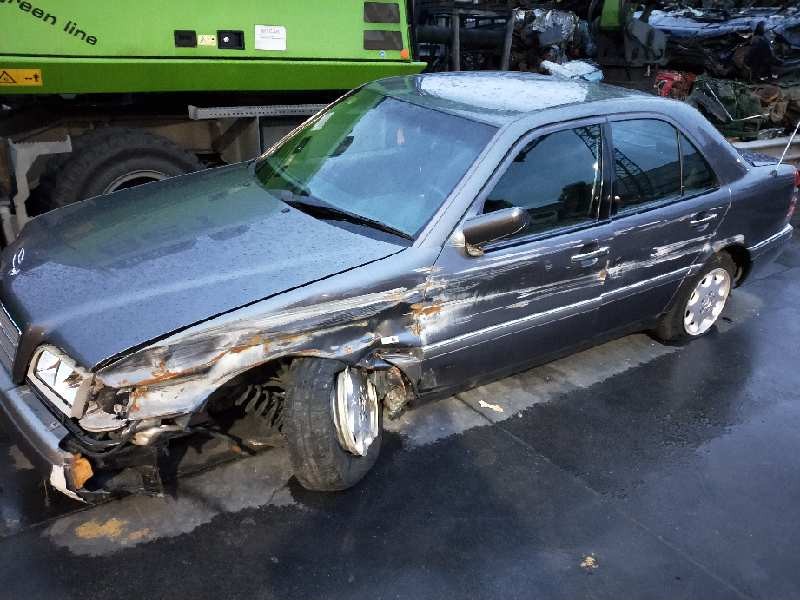 mercedes clase c (w202) berlina del año 1996