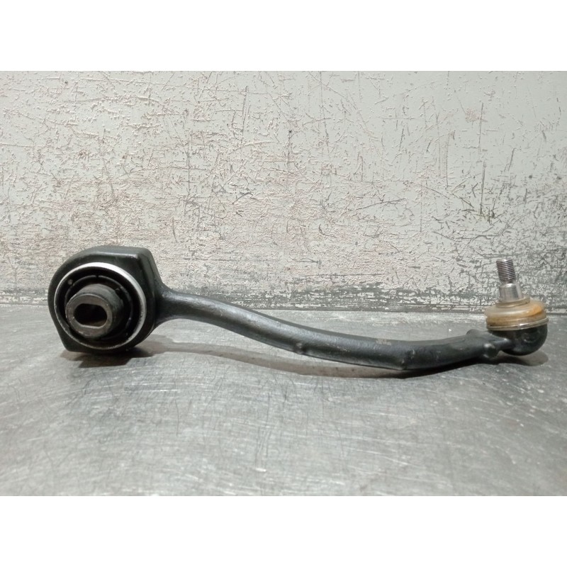 Recambio de brazo suspension inferior delantero izquierdo para mercedes-benz clk (c209) clk 270 cdi (209.316) referencia OEM IAM
