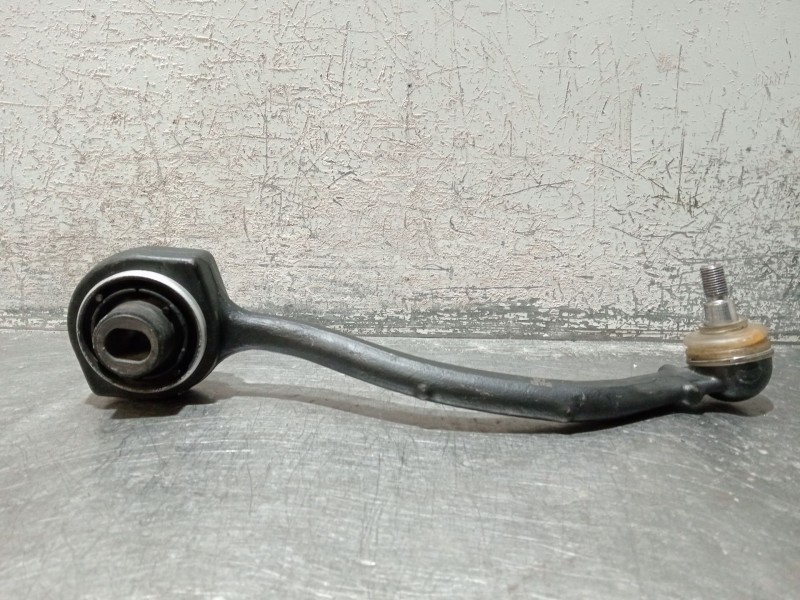 Recambio de brazo suspension inferior delantero izquierdo para mercedes-benz clk (c209) clk 270 cdi (209.316) referencia OEM IAM
