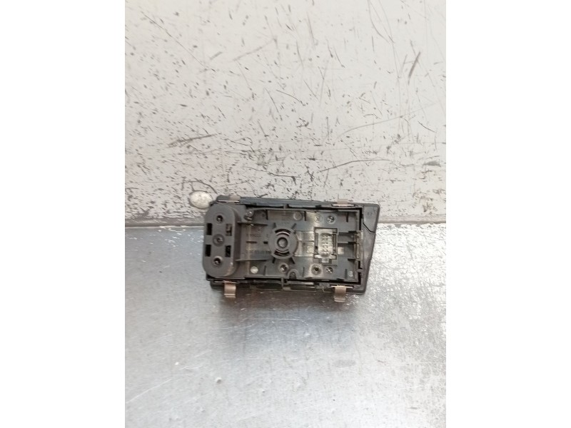 Recambio de mando luces para opel zafira / zafira family b (a05) 1.9 cdti (m75) referencia OEM IAM 13205868 04060100 