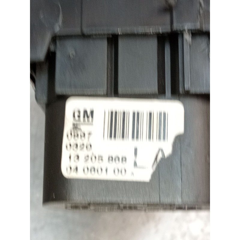 Recambio de mando luces para opel zafira / zafira family b (a05) 1.9 cdti (m75) referencia OEM IAM 13205868 04060100 