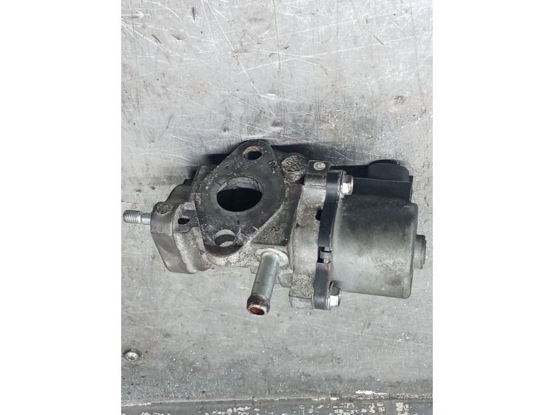 Recambio de valvula egr para toyota yaris (_p9_) 1.4 d-4d (nlp90_) referencia OEM IAM 2562033050 1350008120 