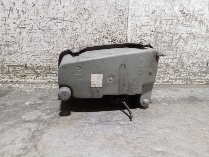 Recambio de faro antiniebla derecho para ford c-max (dm2) 1.8 tdci referencia OEM IAM   
