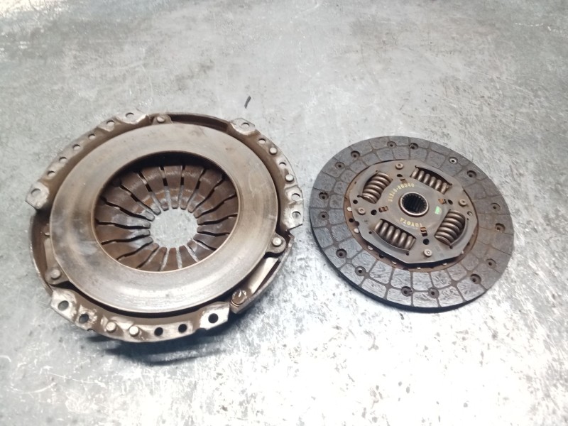 Recambio de kit embrague para toyota yaris (_p9_) 1.4 d-4d (nlp90_) referencia OEM IAM 312500D040  