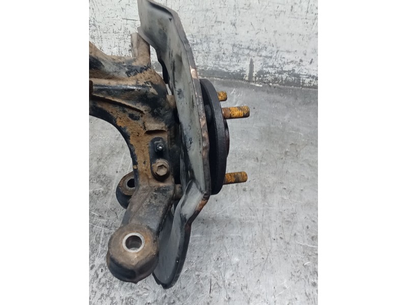 Recambio de mangueta delantera derecha para toyota yaris (_p9_) 1.4 d-4d (nlp90_) referencia OEM IAM   
