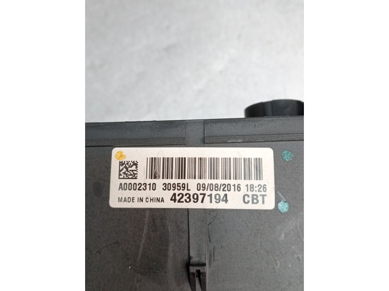 Recambio de caja reles / fusibles para opel mokka / mokka x (j13) 1.4 (_76) referencia OEM IAM 42397194 A0002310 