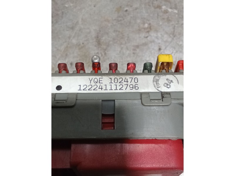 Recambio de caja reles / fusibles para rover 200 ii hatchback (rf) 220 d/sd referencia OEM IAM YQF102470 122241112796 