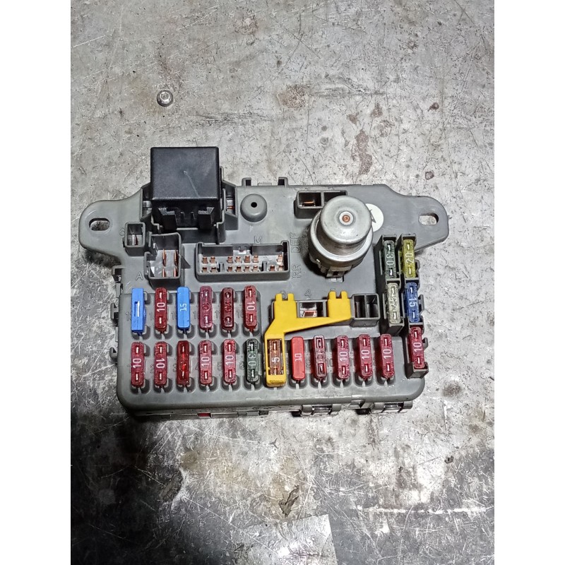 Recambio de caja reles / fusibles para rover 200 ii hatchback (rf) 220 d/sd referencia OEM IAM YQF102470 122241112796 