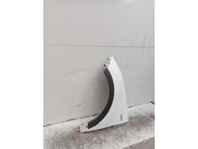 Recambio de aleta delantera izquierda para kia sportage iii (sl) 1.6 gdi referencia OEM IAM   