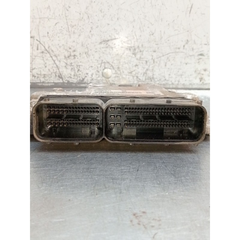 Recambio de centralita motor uce para opel zafira / zafira family b (a05) 1.9 cdti (m75) referencia OEM IAM 0281014024 55205622 