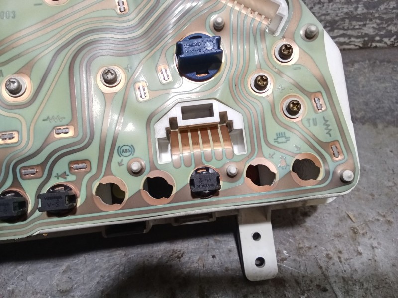 Recambio de cuadro instrumentos para rover 200 ii hatchback (rf) 220 d/sd referencia OEM IAM  AR0025004 YAC109840