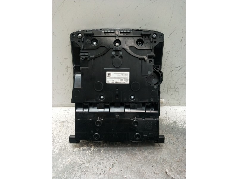 Recambio de luz interior para mercedes-benz cla shooting brake (x118) cla 200 d (118.612) referencia OEM IAM A0009000439 2407030