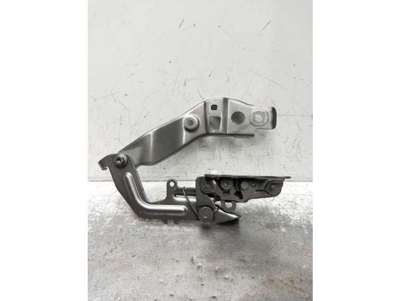 Recambio de bisagra capot para mercedes-benz cla shooting brake (x118) cla 200 d (118.612) referencia OEM IAM A1778801100 IZQUIE