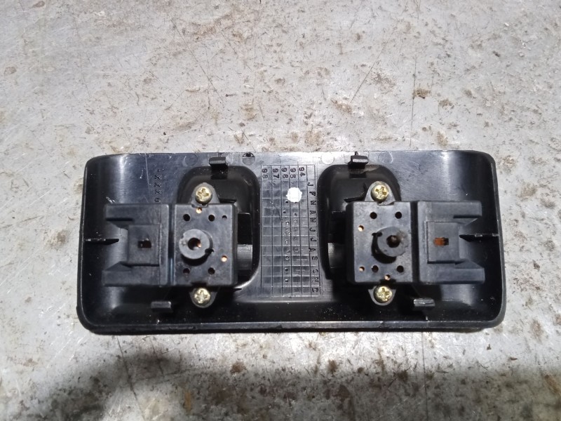 Recambio de mando elevalunas delantero izquierdo para rover 200 ii hatchback (rf) 220 d/sd referencia OEM IAM   