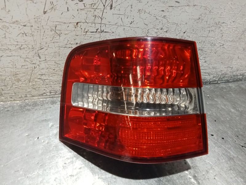 Recambio de piloto trasero izquierdo para fiat stilo multi wagon (192_) 1.9 jtd referencia OEM IAM   