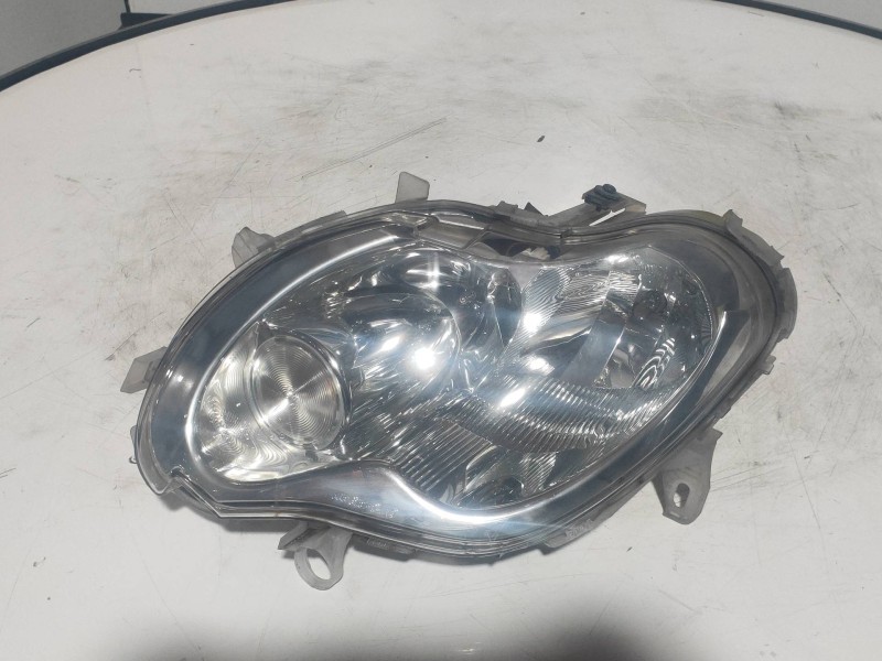 Recambio de faro izquierdo para smart coupe básico (45kw) referencia OEM IAM 0301169201  