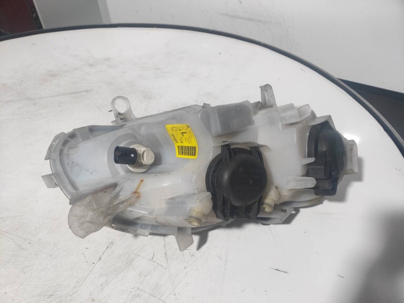 Recambio de faro izquierdo para smart coupe básico (45kw) referencia OEM IAM 0301169201  