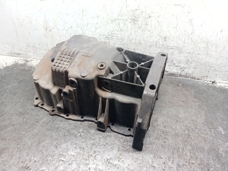 Recambio de carter para mercedes-benz citan monospace (w415) 109 cdi (415.703) referencia OEM IAM 8200318813  