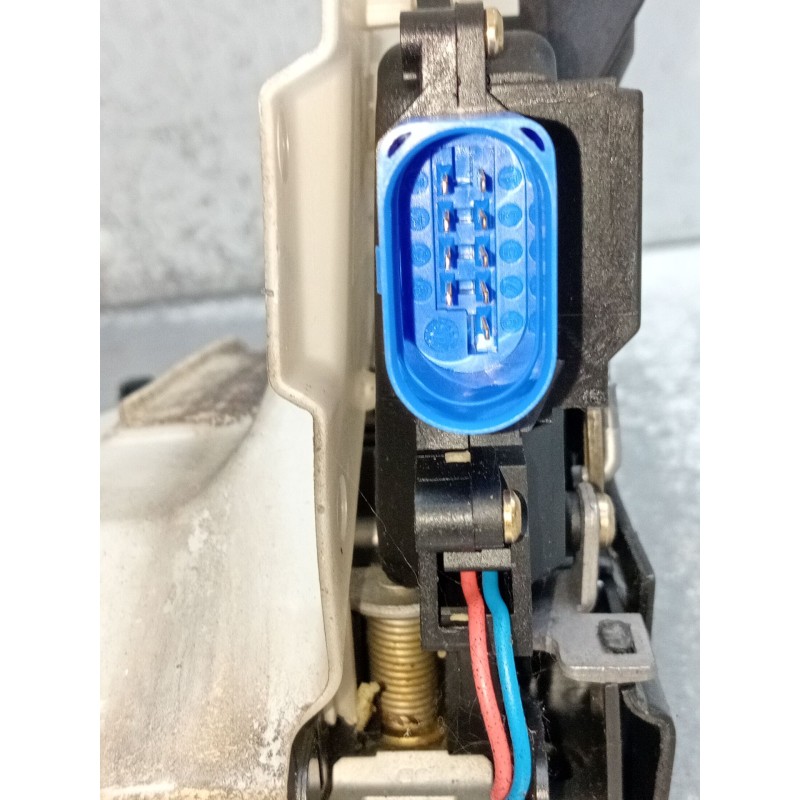 Recambio de motor cierre centralizado delantero derecho para volkswagen golf v variant (1k5) 1.9 tdi referencia OEM IAM  5P 