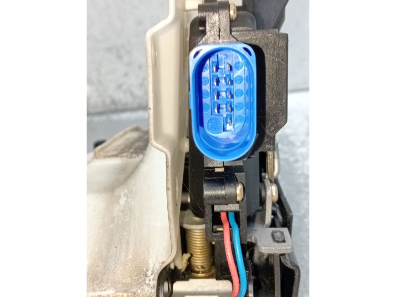 Recambio de motor cierre centralizado delantero derecho para volkswagen golf v variant (1k5) 1.9 tdi referencia OEM IAM  5P 