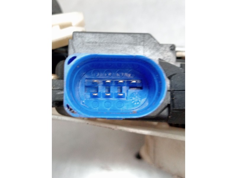 Recambio de motor cierre centralizado trasero derecho para volkswagen golf v variant (1k5) 1.9 tdi referencia OEM IAM  5P 