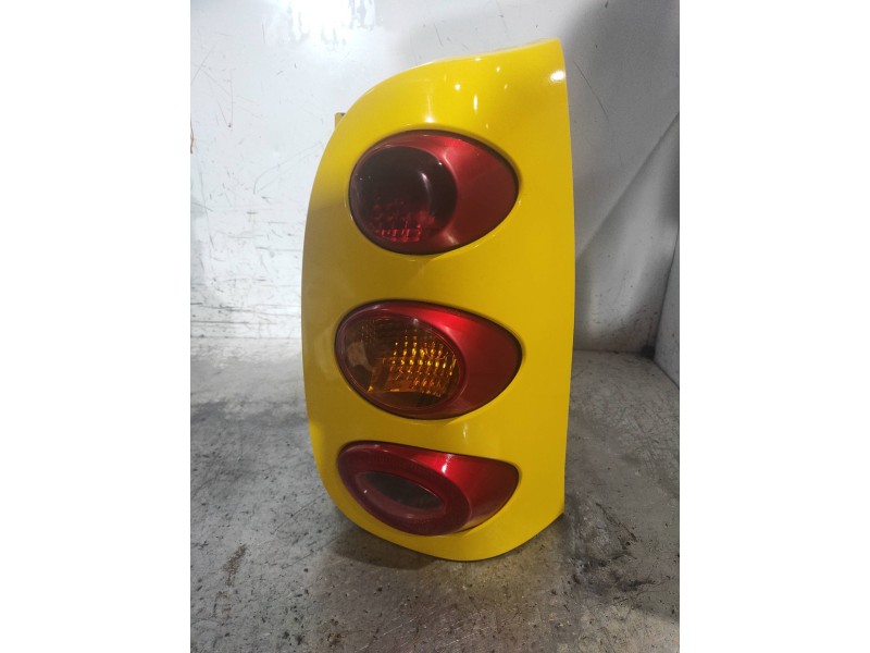 Recambio de piloto trasero derecho para smart coupe básico (45kw) referencia OEM IAM 11636V001 423002V001 