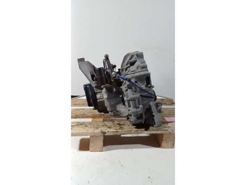 Recambio de caja cambios para mazda 3 (bk) 1.6 (bk14) referencia OEM IAM 6TH0413081 5v 