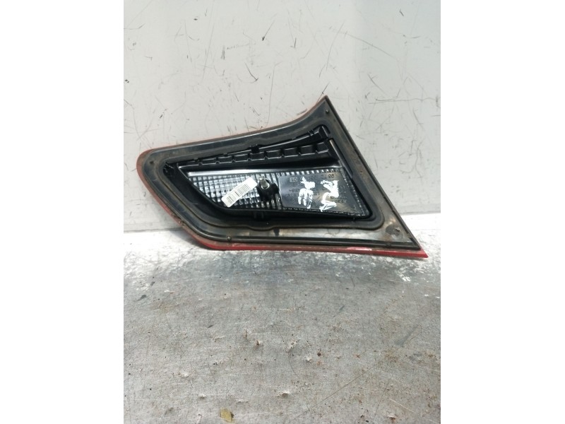 Recambio de piloto trasero derecho interior para citroën c4 i (lc_) 2.0 hdi referencia OEM IAM 967215548001  