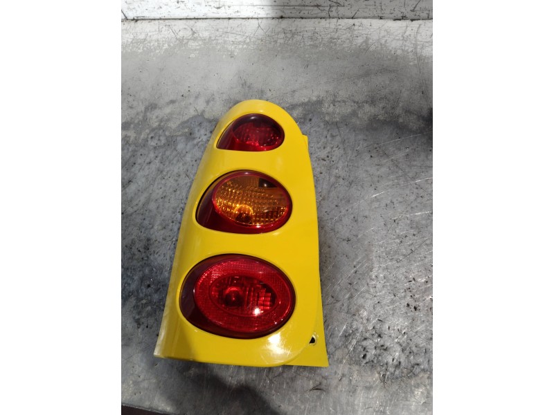 Recambio de piloto trasero izquierdo para smart coupe básico (45kw) referencia OEM IAM 11635V001 423001V001 