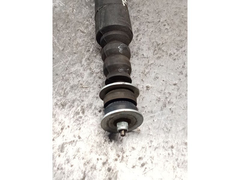 Recambio de amortiguador trasero izquierdo para dacia spring ev (b6m1) referencia OEM IAM 562103041R  