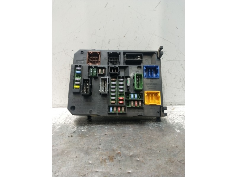 Recambio de caja reles / fusibles para citroën c4 i (lc_) 2.0 hdi referencia OEM IAM 9665547480  