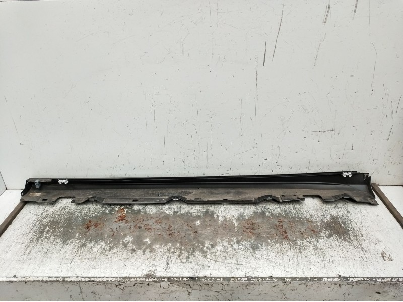 Recambio de faldon lateral para mercedes-benz cla shooting brake (x118) cla 200 d (118.612) referencia OEM IAM A1186909200 DEREC