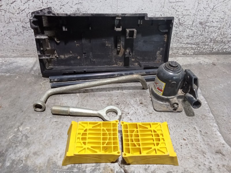 Recambio de gato para iveco daily vi furgoneta 33s13, 35s13, 35c13 referencia OEM IAM   