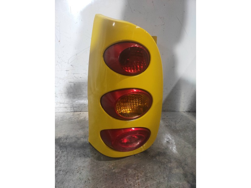 Recambio de piloto trasero izquierdo para smart coupe básico (45kw) referencia OEM IAM 11635V001 423001V001 