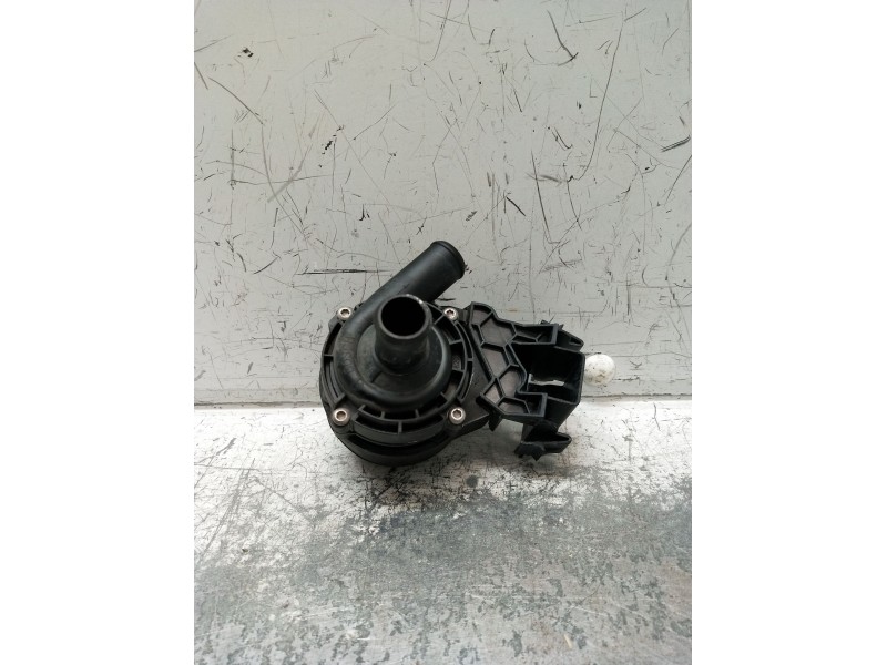 Recambio de bomba agua para mercedes-benz cla shooting brake (x118) cla 200 d (118.612) referencia OEM IAM A2118350028 313059116