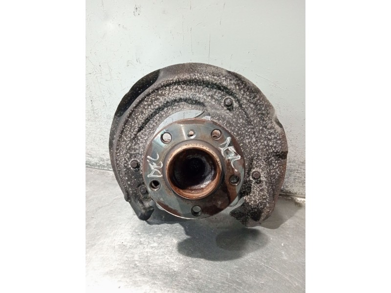 Recambio de mangueta delantera derecha para bmw 3 touring (f31) 318 d referencia OEM IAM 686773602 56091210 