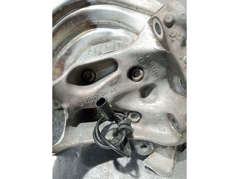 Recambio de mangueta delantera izquierda para bmw 3 touring (f31) 318 d referencia OEM IAM 686773502 56091210 