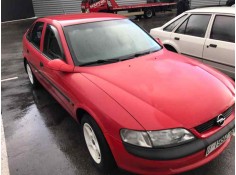 opel vectra b berlina del año 1998