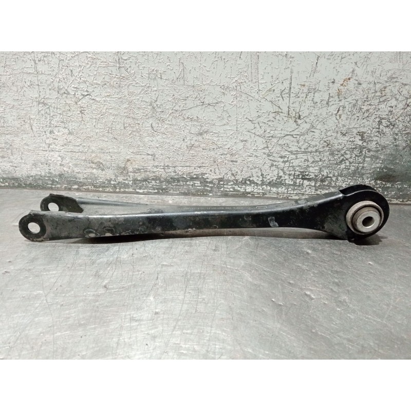 Recambio de brazo suspension superior trasero derecho para bmw 3 touring (f31) 318 d referencia OEM IAM 679252704  