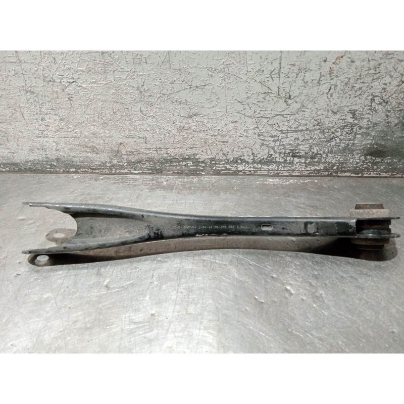 Recambio de brazo suspension superior trasero derecho para bmw 3 touring (f31) 318 d referencia OEM IAM 679252704  