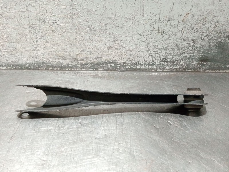 Recambio de brazo suspension superior trasero izquierdo para bmw 3 touring (f31) 318 d referencia OEM IAM 679252704  