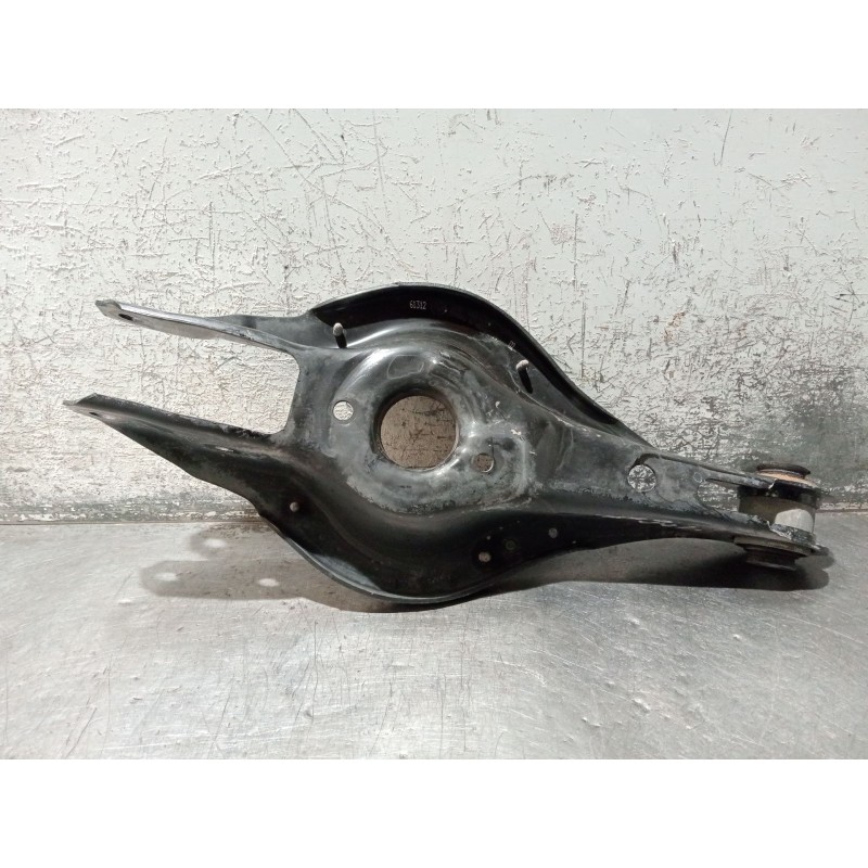 Recambio de brazo suspension inferior trasero derecho para bmw 3 touring (f31) 318 d referencia OEM IAM 33326867540  
